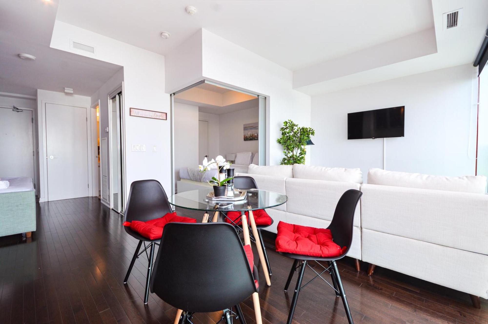Downtown Toronto Condo Near Cn Tower, Scotiabank Arena, Rogers Centre, Union Station Luaran gambar